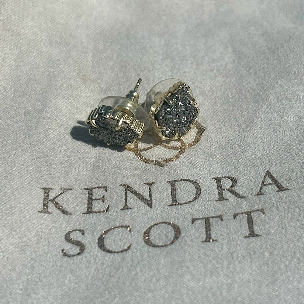 Kendra Scott Tess Gold Stud Earrings in Platinum Drusy